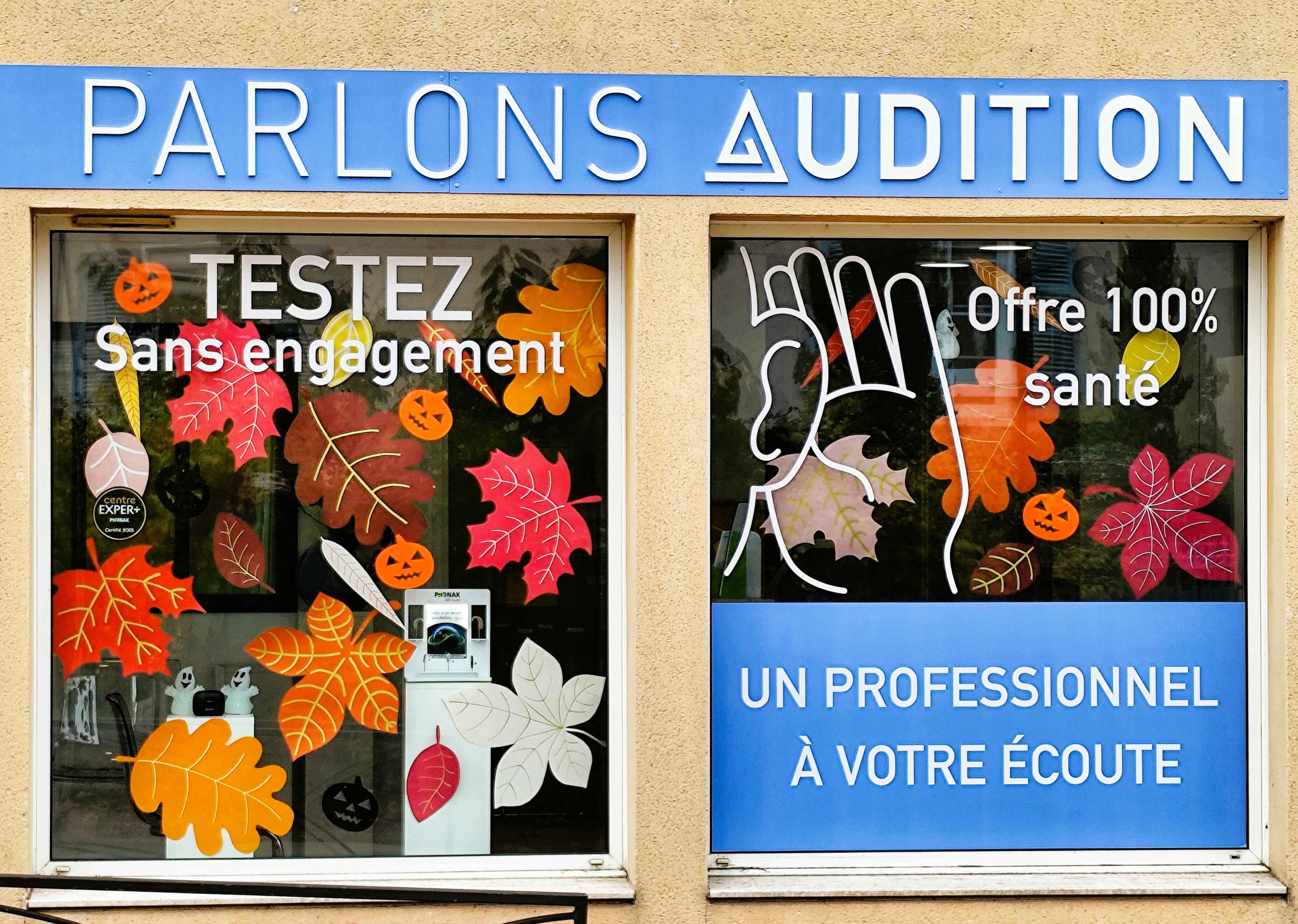 Image de l'actualité Nouvelle vitrine d’automne chez Parlons Audition Chaponost !