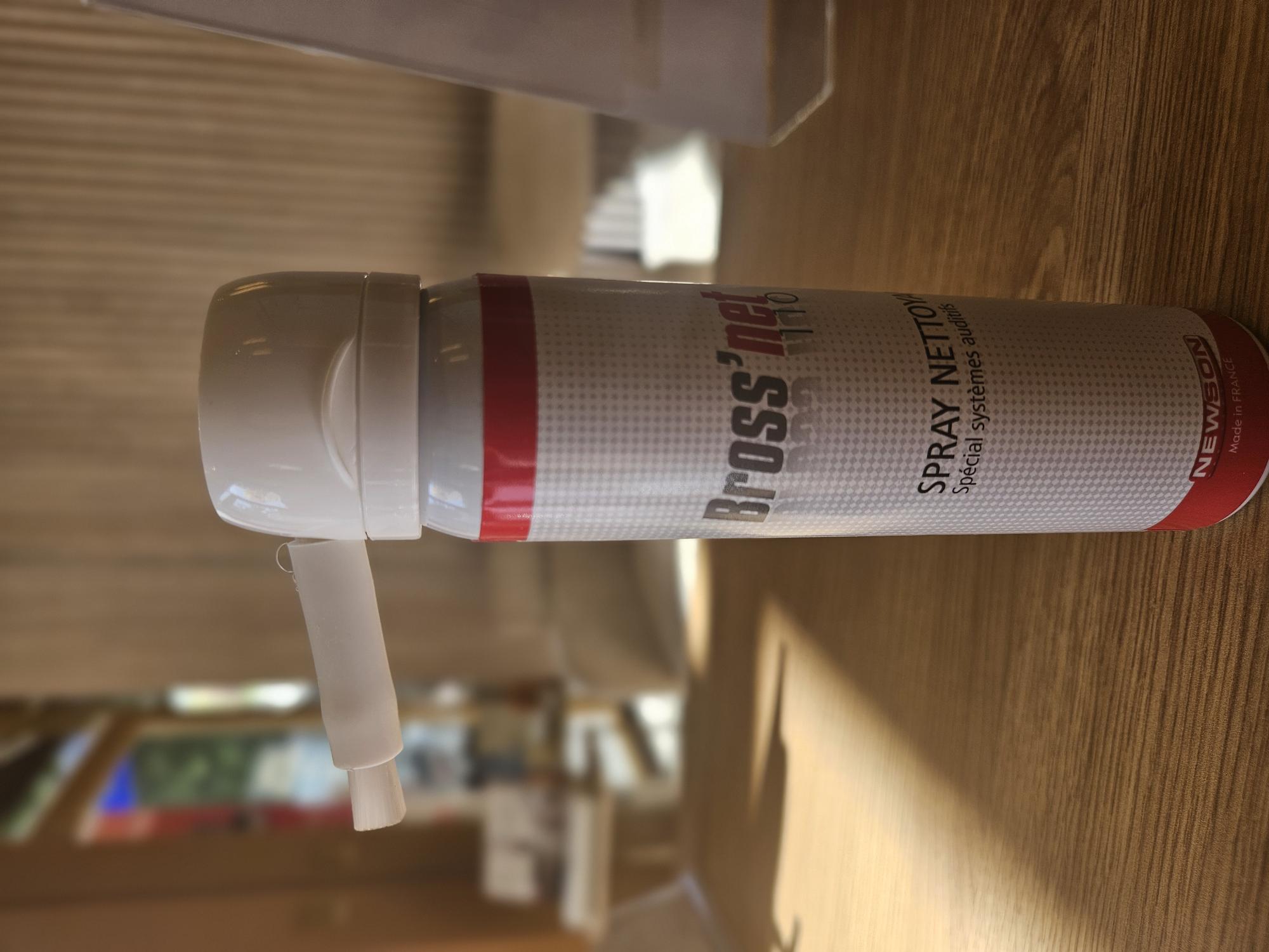 Création Spray Nettoyant visible chez AUDITION DES TERNES